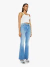 Mother High Waisted Weekender Fray Read Between The Lines Jeans In Blue