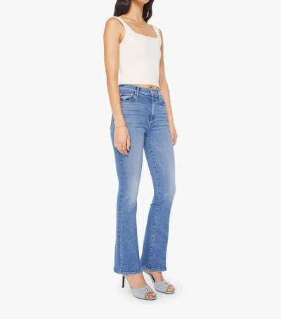 Mother High Waisted Weekender Skimp Jeans In Swing & A Miss In Blue
