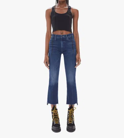 MOTHER INSIDER CROP STEP FRAY JEANS IN WE ARE CASTAWAYS