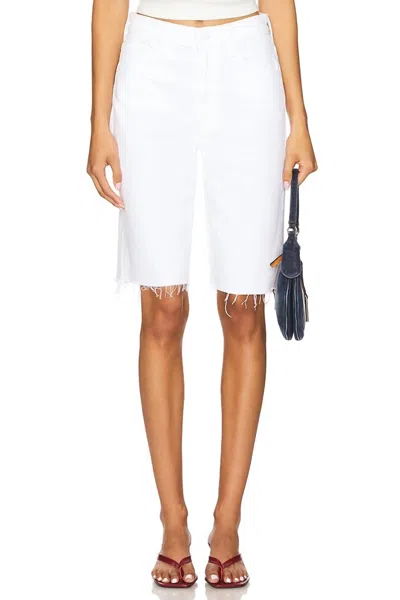 MOTHER MAVEN BERMUDA FRAY SHORTS IN PICKET FENCE
