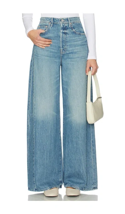 Mother Petite Pipe-dream Button Sneak Jeans In Blue