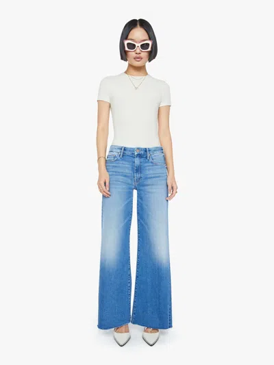MOTHER PETITES THE LIL ROLLER FRAY FAN FAVORITE JEANS IN BLUE - SIZE 29