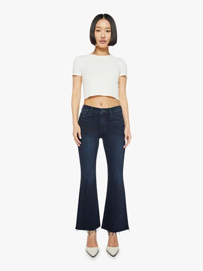 Mother Petites The Lil Weekender Fray Chip On My Shoulder Jeans In Blue