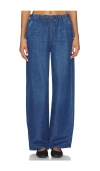 Mother The Buffet Nerdy Jeans In Blue