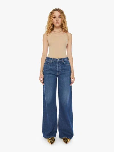 Mother The Ditcher Roller Sneak Jeans In Blue