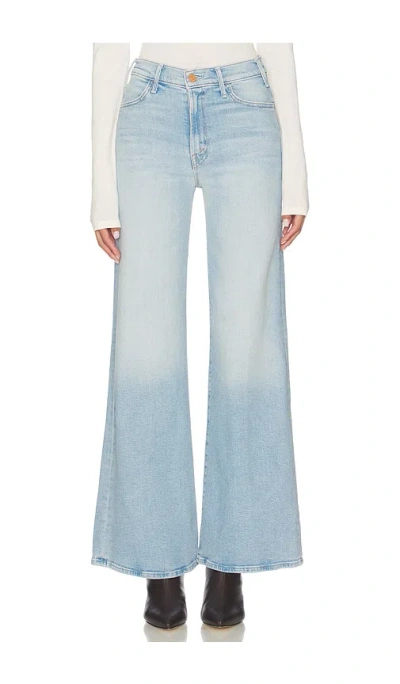 Mother The Hustler Roller Sneak Jeans In Blue