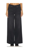 Mother Cropped Fit Jeans In Late Night Lick