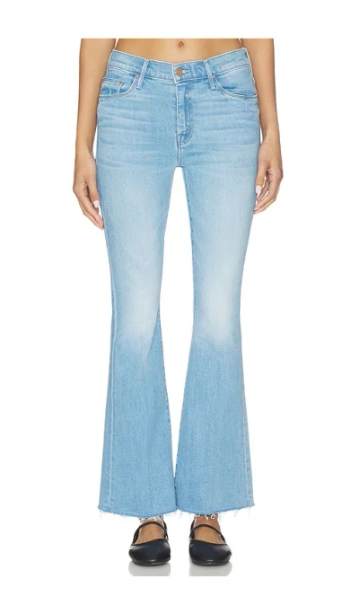 Mother The Weekend Fray Jeans In Blue