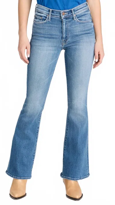 MOTHER WEEKENDER MID RISE FLARE JEANS IN LAYOVER