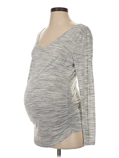 Pre-owned Motherhood 3/4 Sleeve T-shirt In Gray