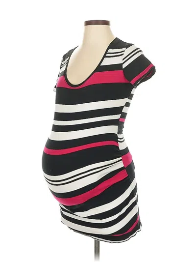 Pre-owned Motherhood Sleeveless T-shirt In Black
