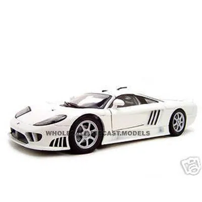 Motormax 1 By 18 Saleen S7 Diecast Model Car, Yellow In White