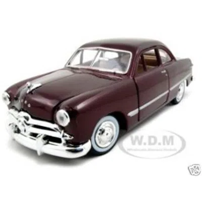 Motormax 1 By 24 1949 Ford Coupe Diecast Model Car - Burgundy