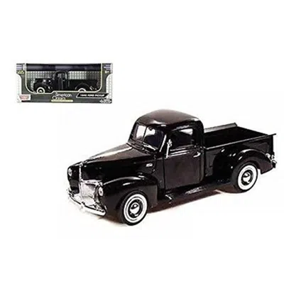 Motormax 1940 Ford Pickup Matt 1 By 18 Diecast Model Car - Black