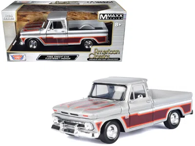 Motormax 1966 Chevrolet C10 Fleetside Pickup Truck Silver Metallic With Brown Sides "american Classics" Serie In White