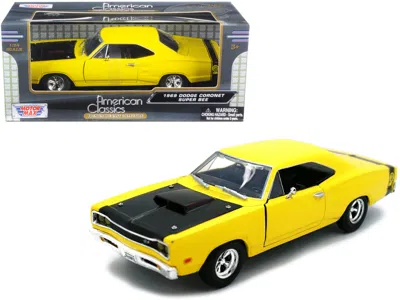 Motormax 1969 Dodge Coronet Super Bee Yellow 1/24 Diecast Car Model By