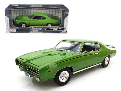 Motormax 1969 Pontiac Gto Judge Green 1/18 Diecast Car Model By