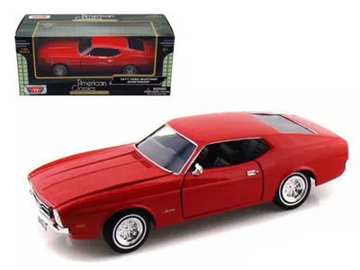 Motormax 1971 Ford Mustang Sportsroof Red 1/24 Diecast Model Car By