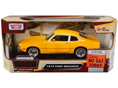 MOTORMAX 1974 FORD MAVERICK YELLOW "FORGOTTEN CLASSICS" 1/24 DIECAST MODEL CAR BY MOTORMAX