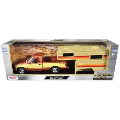 Motormax 1992 Chevrolet 454 Ss Pickup Truck Copper Metallic With Beige Sides With Camper Shell American Class In Orange