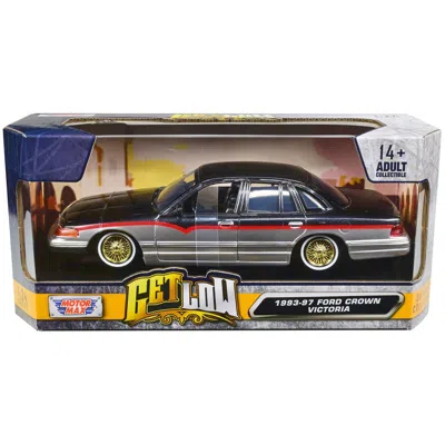 Motormax 1993-1997 Ford Crown Victoria Lowrider Black Metallic & Silver With Red Stripes Get Low Series 1-24