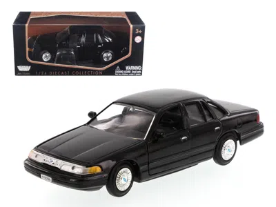 Motormax 1998 Ford Crown Victoria Black 1/24 Diecast Model Car By