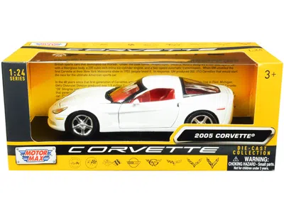 Motormax 2005 Chevrolet Corvette C6 White With Red Interior "history Of Corvette" Series 1/24 Diecast Model C