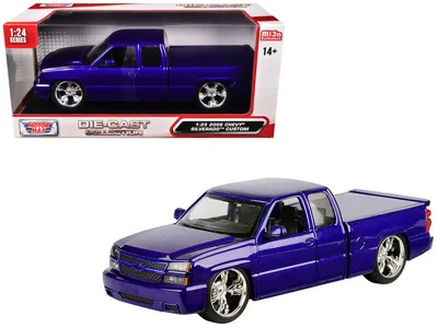 Motormax 2006 Chevrolet Silverado Custom Pickup Truck Blue Metallic "die-cast Collection" Series 1/25 Diecast In Multi