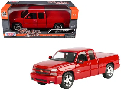 Motormax 2006 Chevrolet Silverado Ss Pickup Truck Red "timeless Legends" Series 1/25 Diecast Model Car By Mot In Multi