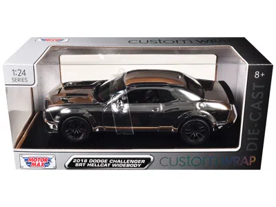 Motormax 2018 Dodge Challenger Srt Hellcat Widebody Chrome "custom Wrap" Series 1/24 Diecast Model Car By Mot In Black