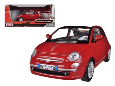 Motormax Fiat 500 Nuova Cabrio Red 1/24 Diecast Model Car By