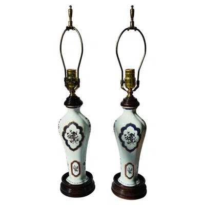 Pre-owned Mottahedeh Pair, Chinese Export Style Porcelain Table Lamps Colonial Williamsburg In Black