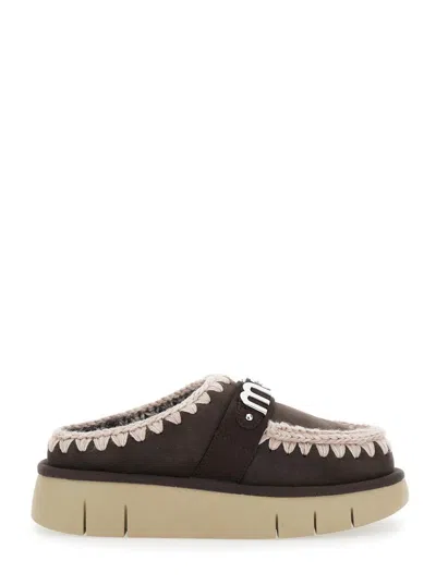 MOU BOUNCE CLOG MET LOGO