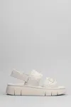Mou Bounce Suede Flatform Sandals In Grey