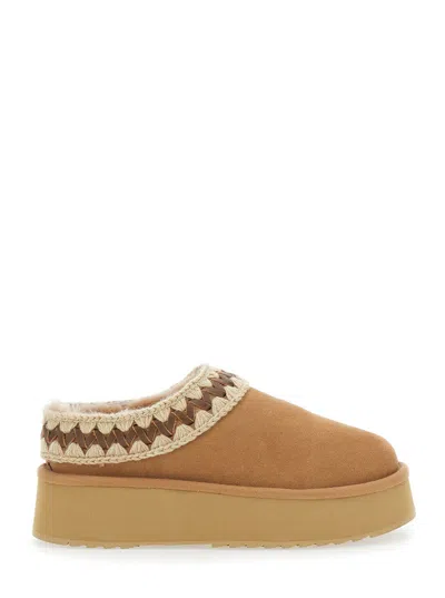 Mou Braided Suede Platform Slipper In Beige
