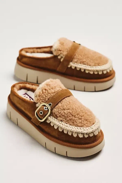 Mou Buckle Sheepskin Slippers In Brown
