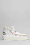 Mou Eskimo New Low Heels Ankle Boots In White Synthetic Fibers In White