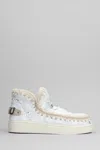 Mou Eskimo New Low Heels Ankle Boots In White Synthetic Fibers In White