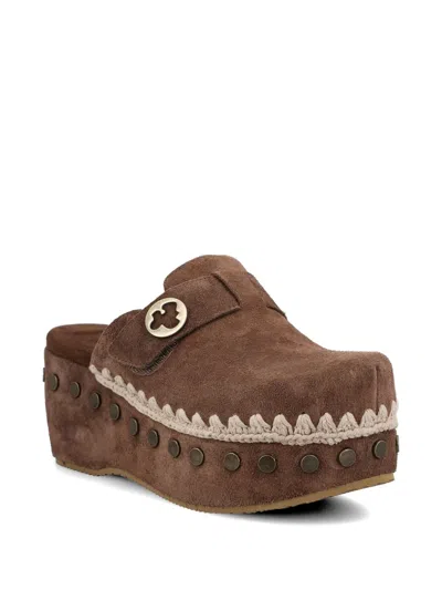 Mou Logo-detail Studded Clogs In Brown