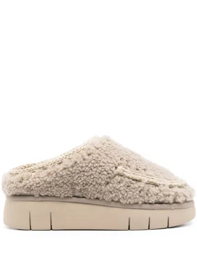 Mou Bounce Clog Slippers In Grey