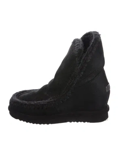 Pre-owned Mou Suede Boots In Black