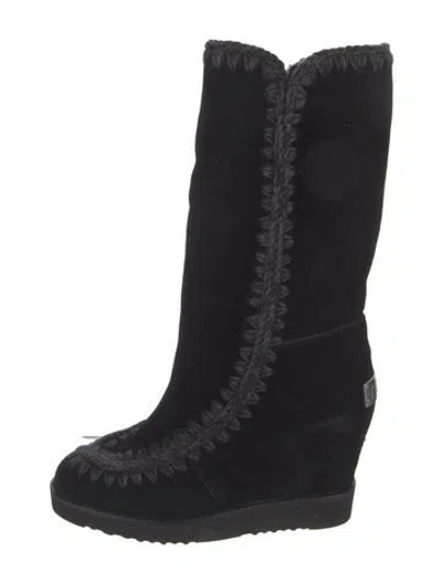 Pre-owned Mou Suede Boots In Black