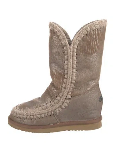 Pre-owned Mou Suede Boots In Neutral