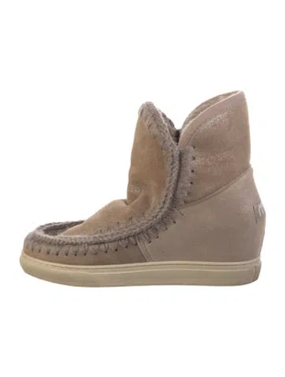 Pre-owned Mou Suede Boots In Neutral