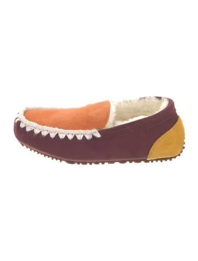 Pre-owned Mou Suede Faux Fur Trim Flats In Burgundy