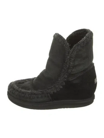 Pre-owned Mou Suede Fur Trim Boots In Black
