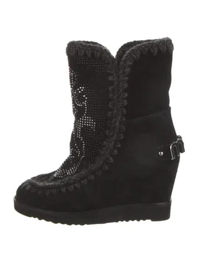 Pre-owned Mou Suede Fur Trim Boots In Black