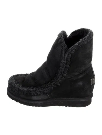 Pre-owned Mou Suede Fur Trim Snow Boots In Black