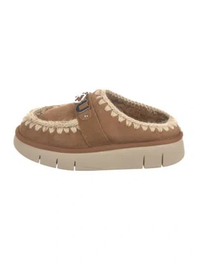 Pre-owned Mou Suede Mules In Neutral