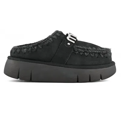 MOU WOMEN'S BOUNCE METAL LOGO CLOGS IN BLACK